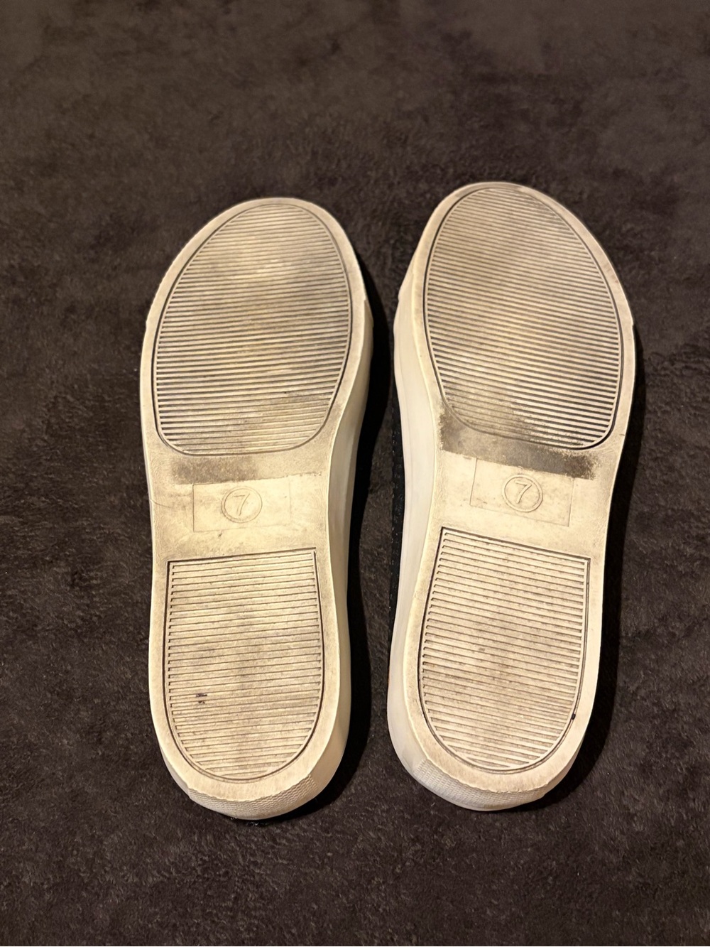 Universal Thread Suede Mule - Picture 9 of 9